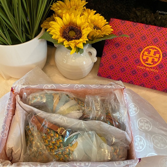 TORY BURCH MULTICOLORED WEDGE ESPADRILLE - Picture 10 of 10